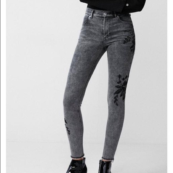 EXPRESS High Rise Embroidery Jeans - Picture 5 of 5